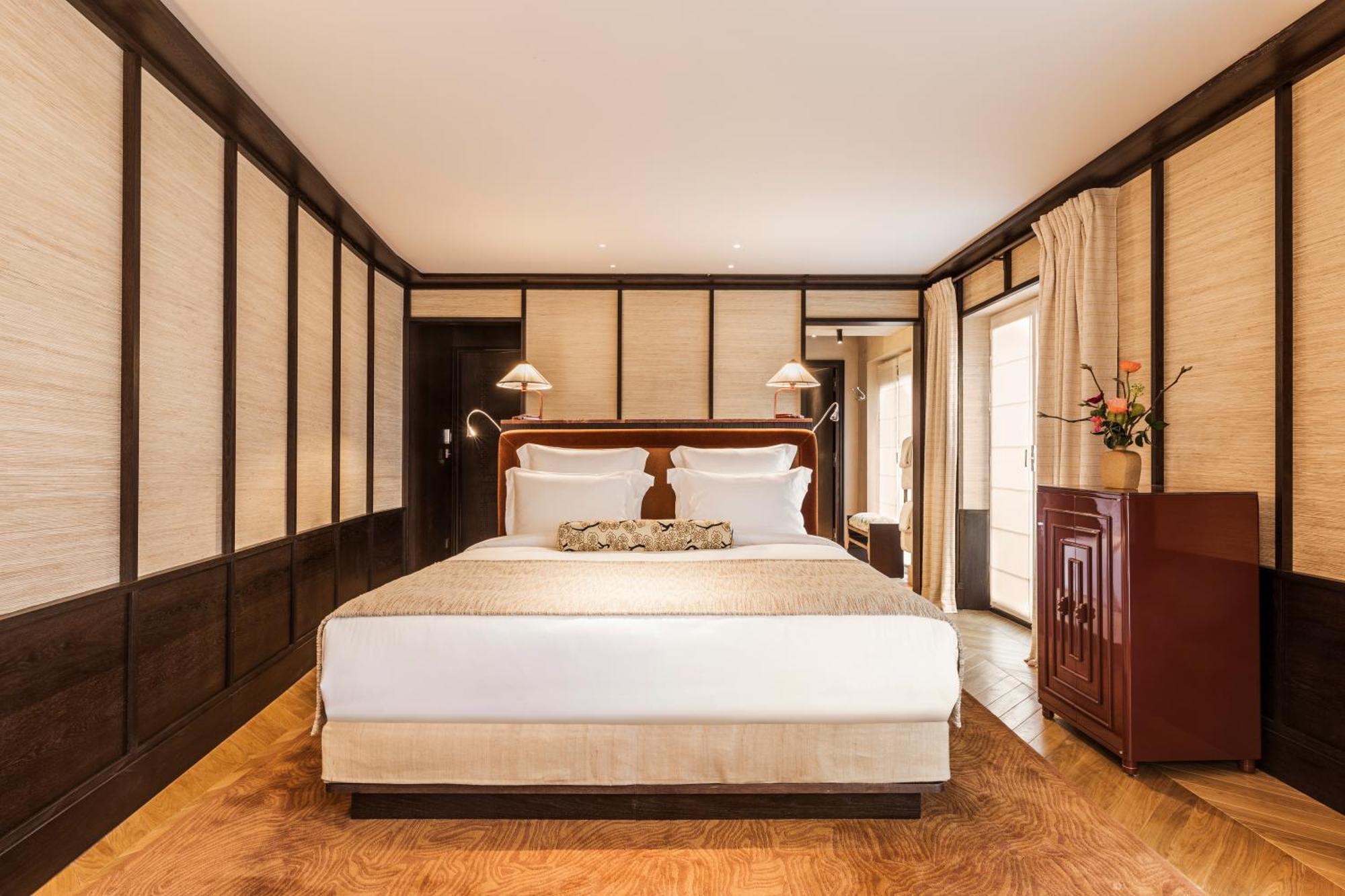 Prestige Room